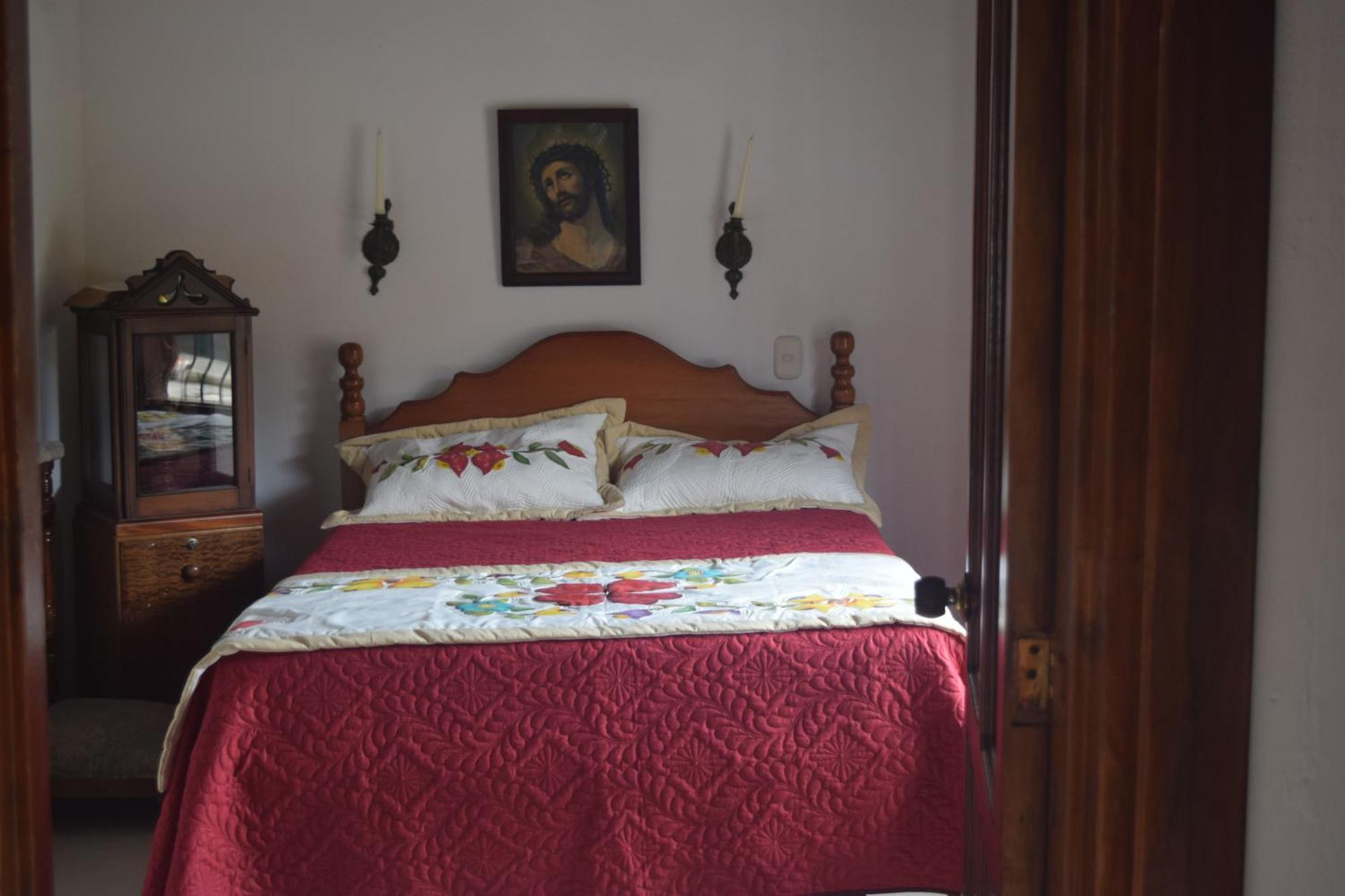 Hostal Famihotel Fundadores Jardín Extérieur photo